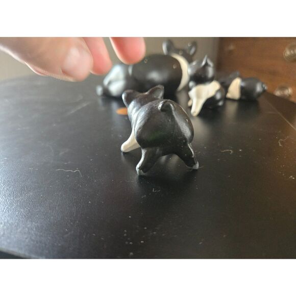 Ceramic Pig Sow & 3 Piglets Set of 4 Figurines Vintage Made in 1981 - Picture 11 of 13